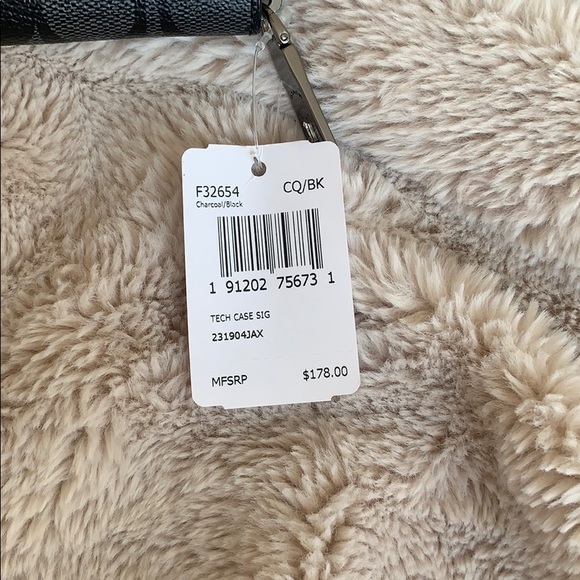 Coach Tech Case - Picture 6 of 6